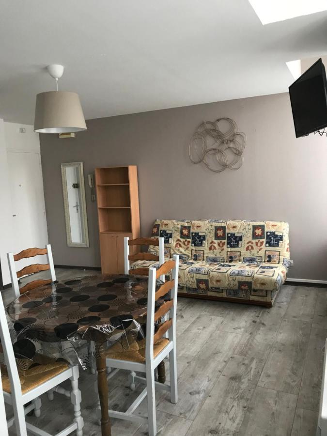 F2 De La Digue Verdun Esterno foto